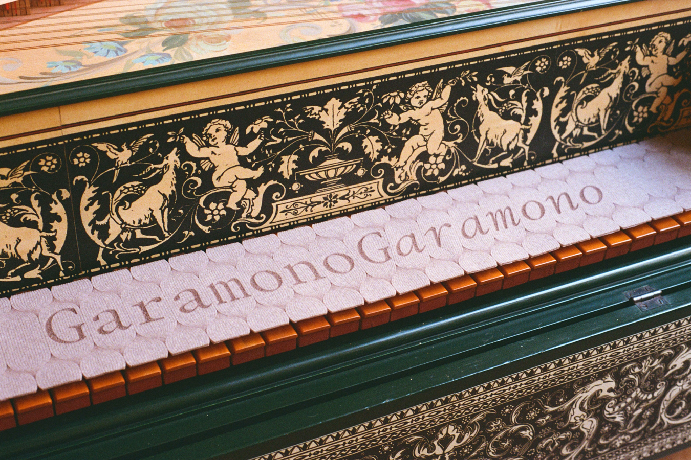 WiseType®, typeface: Garamono (Thumbnail)